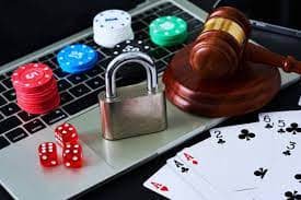 Antarmuka aplikasi Android geber88 menampilkan halaman utama sportsbook dan live casino